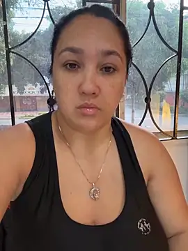Snapshot of Eva_MilfF chatting on April 2026 12:34:01 PM Eva MilfF online show from April 2026 12:34:01 PM