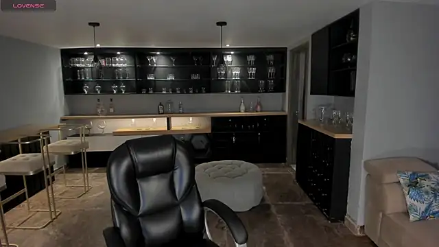 AbellaCroft online show from March 2026 02:19:02 PM