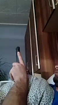 Rolandxxxr online show from February 2025 09:17:02 AM