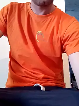 Rolandxxxr online show from January 2025 01:15:01 PM