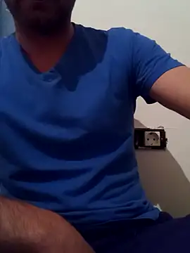 Rolandxxxr online show from December 2024 06:20:01 PM