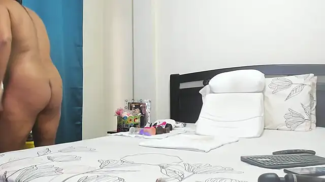 Snapshot of mara2020_69 chatting on November 2025 03:28:02 PM mara2020 69 online show from November 2025 03:28:02 PM