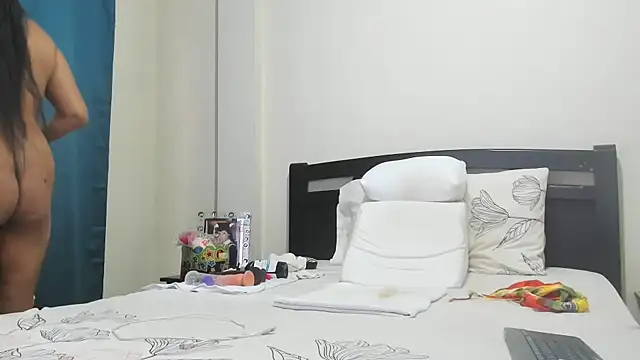 Snapshot of mara2020_69 chatting on November 2025 12:54:01 PM mara2020 69 online show from November 2025 12:54:01 PM