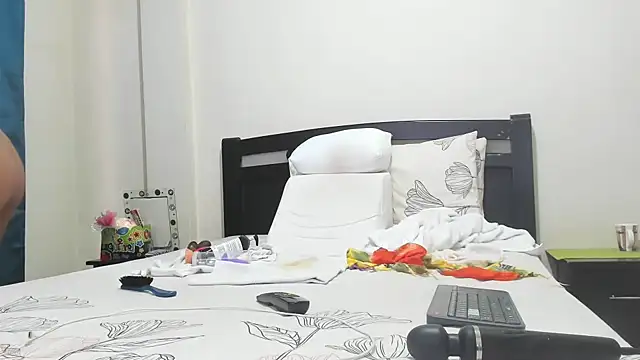 Snapshot of mara2020_69 chatting on November 2025 01:59:01 PM mara2020 69 online show from November 2025 01:59:01 PM