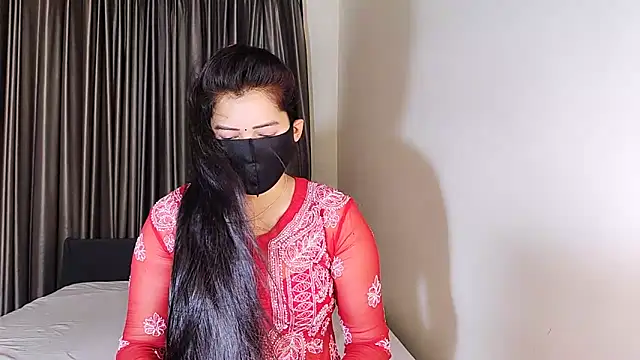 YourLovelyQueen online show from March 2025 05:13:02 AM