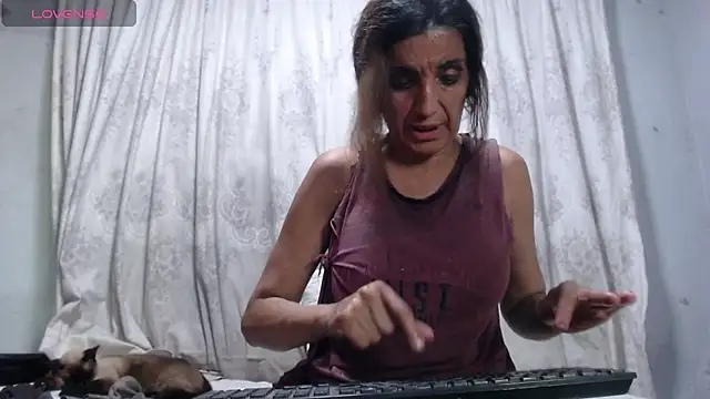 Snapshot of GraanTiigresa chatting on January 2025 07:04:02 AM GraanTiigresa online show from January 2025 07:04:02 AM