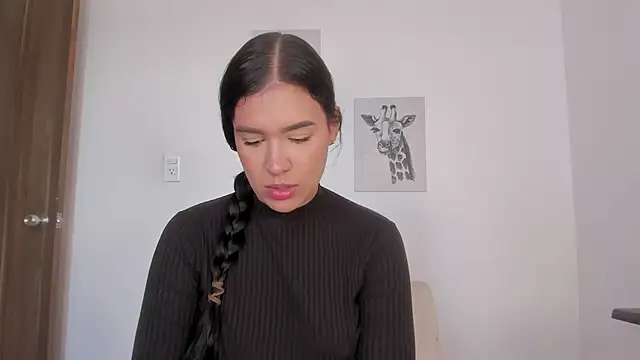 Hanna Risso online show from February 2026 05:01:02 PM