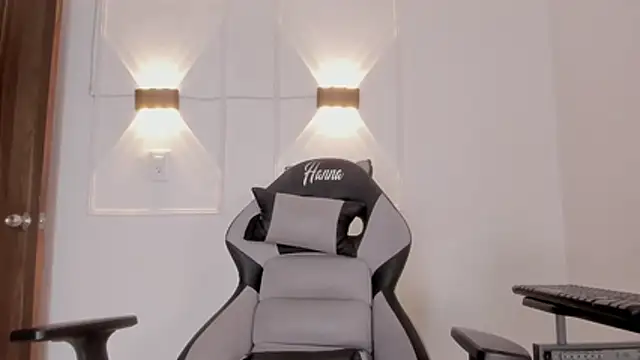 Hanna Risso online show from March 2026 06:07:02 PM