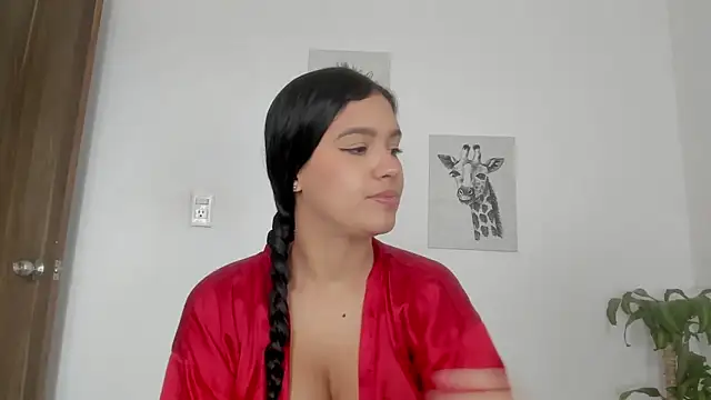 Hanna Risso online show from September 2025 05:41:01 PM