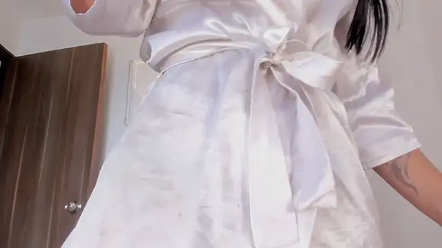 Hanna Risso online show from April 2026 05:54:01 PM