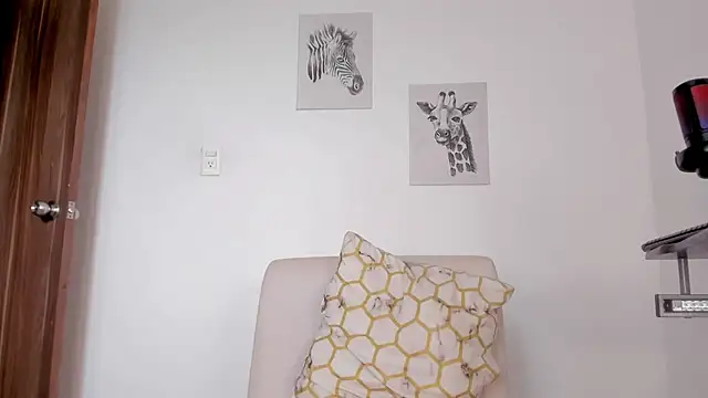 Hanna Risso online show from February 2026 05:46:01 PM