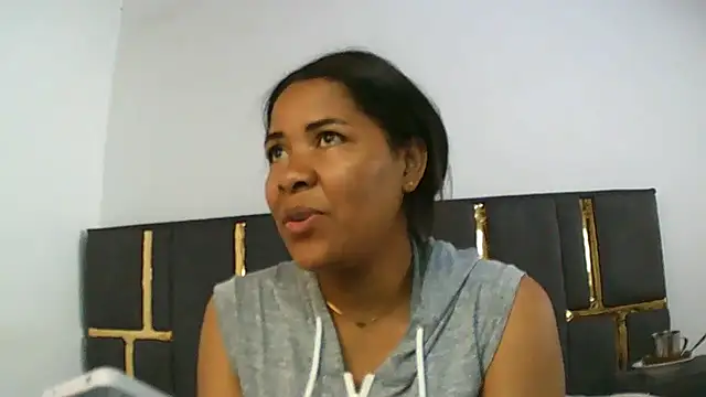 aleixane online show from September 2025 04:56:01 AM