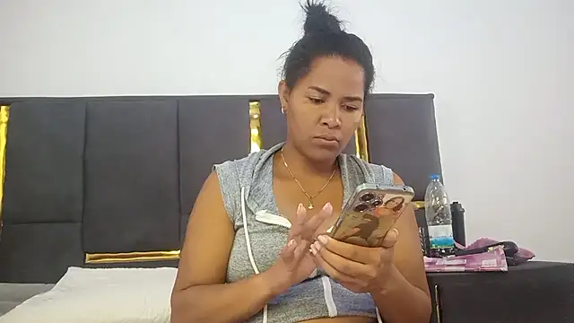 Snapshot of aleixane chatting on March 2026 05:53:02 AM aleixane online show from March 2026 05:53:02 AM