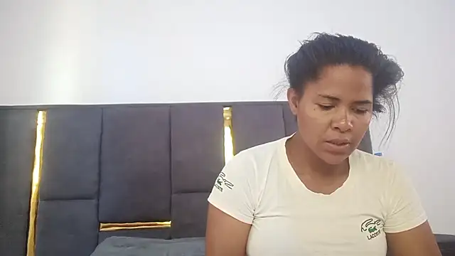 Snapshot of aleixane chatting on February 2026 07:17:01 AM aleixane online show from February 2026 07:17:01 AM