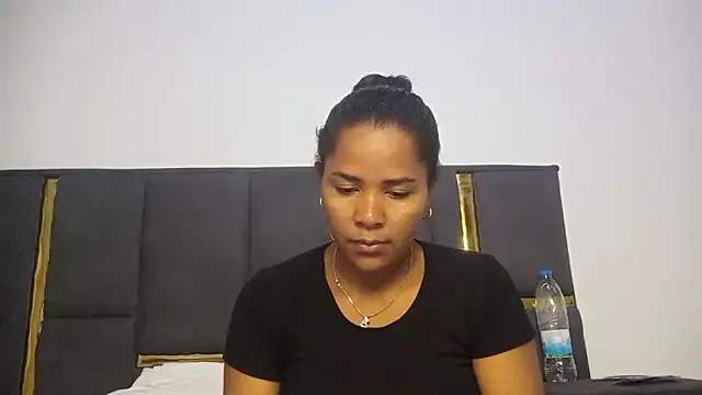 Snapshot of aleixane chatting on April 2026 03:08:01 PM aleixane online show from April 2026 03:08:01 PM