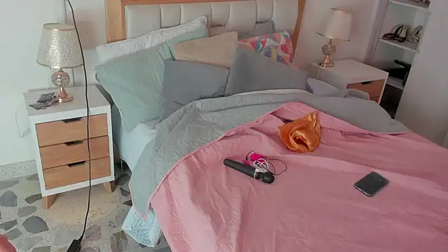 elena mature online show from October 2025 07:14:01 PM