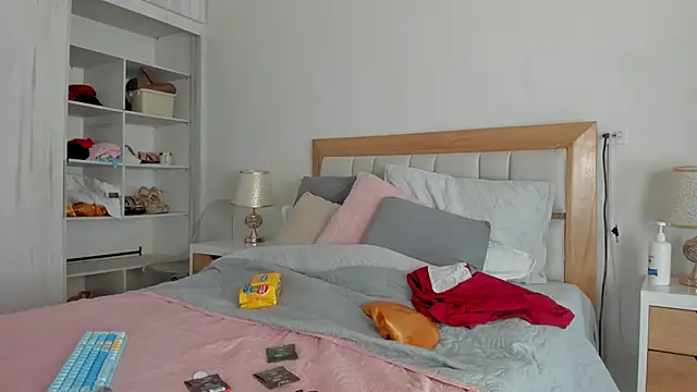 elena mature online show from November 2025 07:07:01 PM