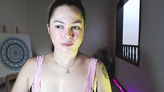 solamatista11 online show from February 2025 10:58:02 PM