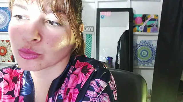 solamatista11 online show from September 2025 06:36:01 PM