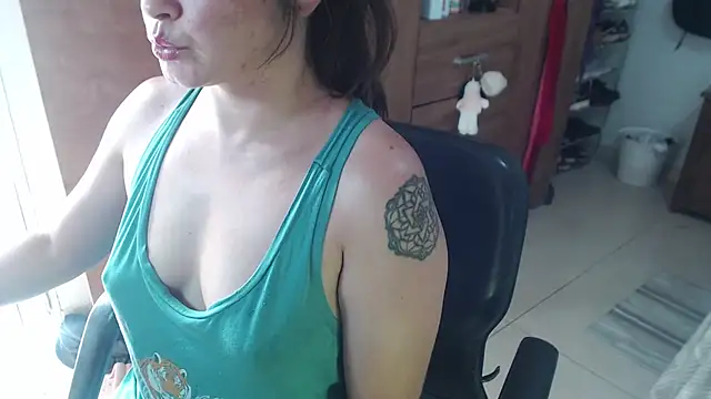 Snapshot of solamatista11 chatting on July 2026 09:10:01 PM solamatista11 online show from July 2026 09:10:01 PM