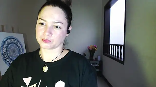 solamatista11 online show from February 2025 10:39:01 PM