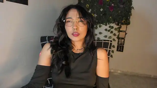 Snapshot of Mary_Rosse1 chatting on October 2025 06:52:02 PM Mary Rosse1 online show from October 2025 06:52:02 PM