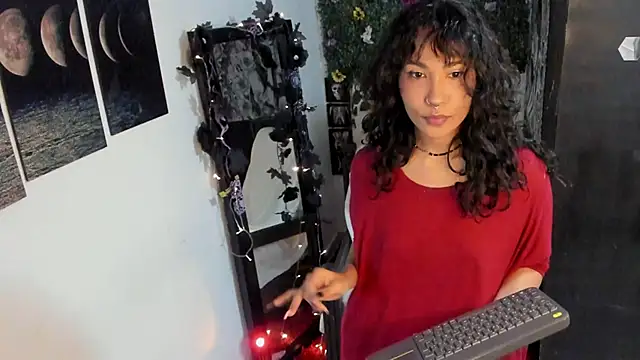 Snapshot of Mary_Rosse1 chatting on November 2025 07:18:01 PM Mary Rosse1 online show from November 2025 07:18:01 PM