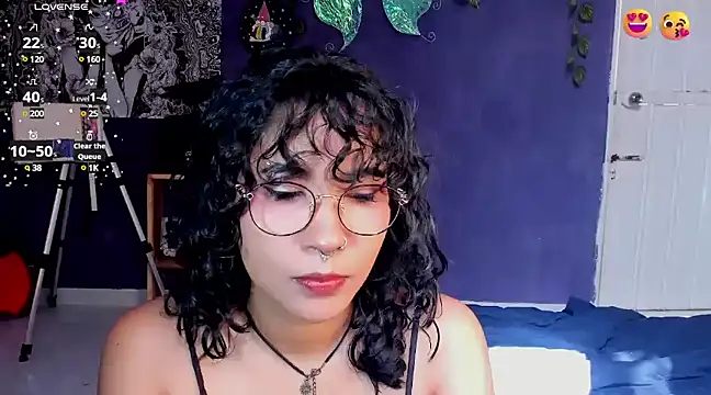 Snapshot of Mary_Rosse1 chatting on March 2025 08:10:02 PM Mary Rosse1 online show from March 2025 08:10:02 PM