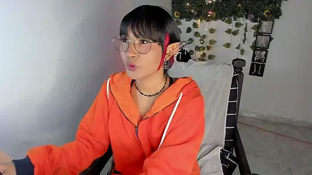 Snapshot of Mary_Rosse1 chatting on October 2025 06:38:01 PM Mary Rosse1 online show from October 2025 06:38:01 PM