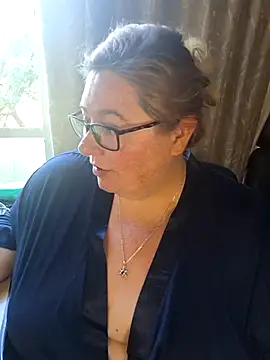 Iceprincess2bad4u online show from February 2026 05:27:02 AM