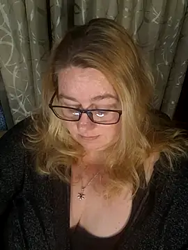 Iceprincess2bad4u online show from March 2026 06:26:01 PM