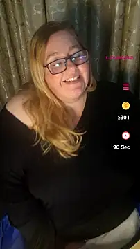 Snapshot of Iceprincess2bad4u chatting on July 2026 06:45:02 PM Iceprincess2bad4u online show from July 2026 06:45:02 PM