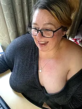 Iceprincess2bad4u online show from November 2025 06:51:02 AM