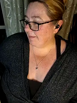 Iceprincess2bad4u online show from February 2026 06:09:02 PM