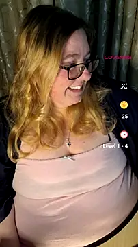 Snapshot of Iceprincess2bad4u chatting on July 2026 06:11:01 PM Iceprincess2bad4u online show from July 2026 06:11:01 PM