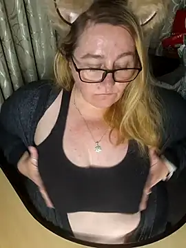 Iceprincess2bad4u online show from November 2025 06:11:02 PM