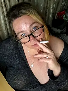 Iceprincess2bad4u online show from November 2025 06:35:02 PM