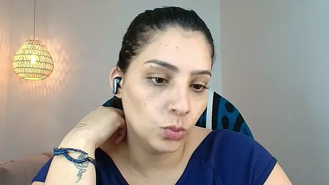 Snapshot of YummyAnna_ chatting on May 2026 07:40:02 PM YummyAnna online show from May 2026 07:40:02 PM