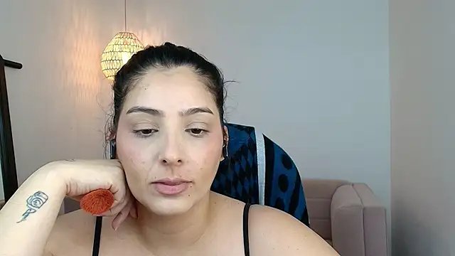 YummyAnna  online show from February 2026 03:23:01 PM