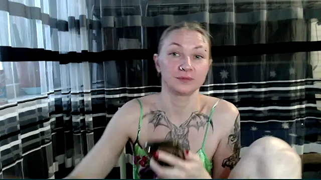 cold lollipop online show from November 2025 06:34:01 AM