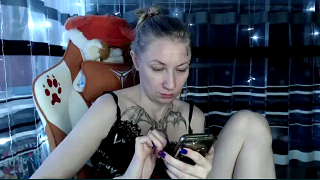 cold lollipop online show from February 2026 05:58:02 AM