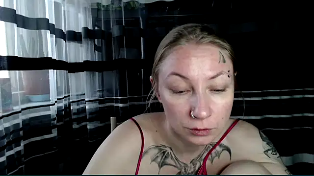 cold lollipop online show from November 2025 07:20:02 AM