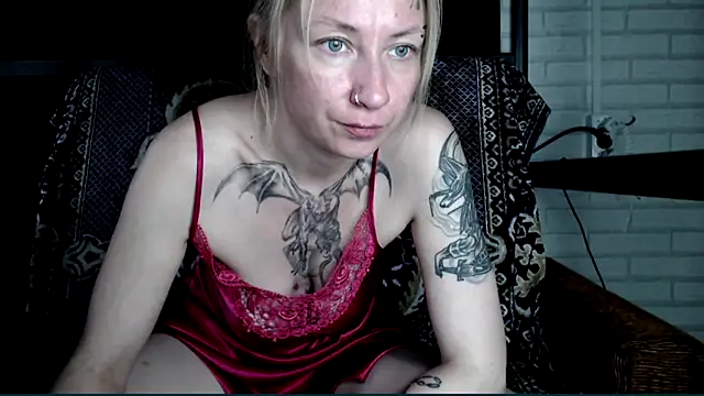 cold lollipop online show from September 2025 06:03:01 AM