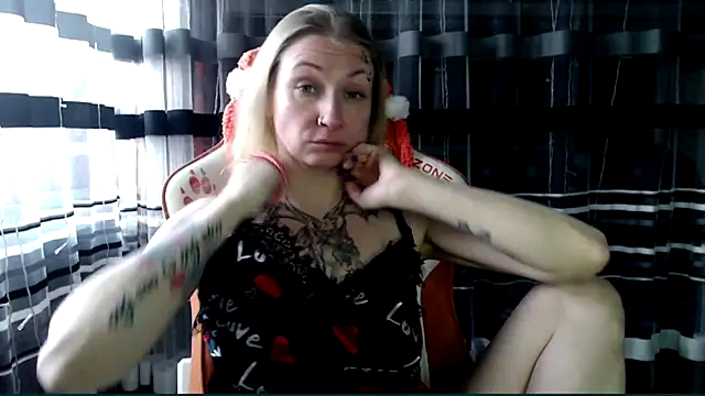 cold lollipop online show from February 2026 06:36:02 AM