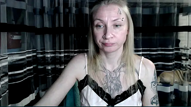 cold lollipop online show from November 2025 06:13:02 PM