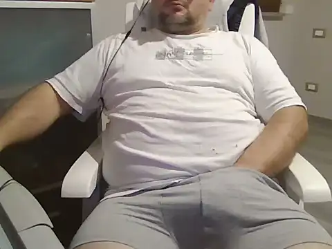 iron boy80 online show from November 2025 11:41:01 PM