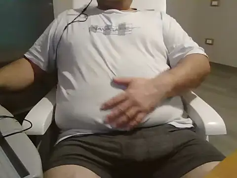 iron boy80 online show from February 2025 10:10:01 AM