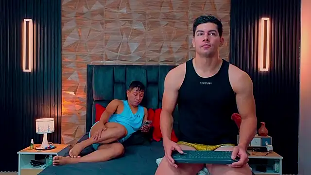 FelipeAndMarcello3 online show from February 2026 02:13:02 PM