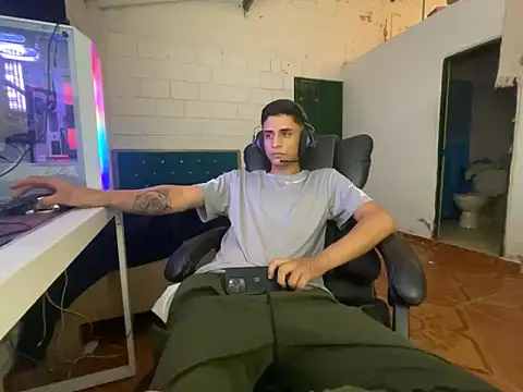 Max TheHorseDick online show from March 2026 03:42:02 AM