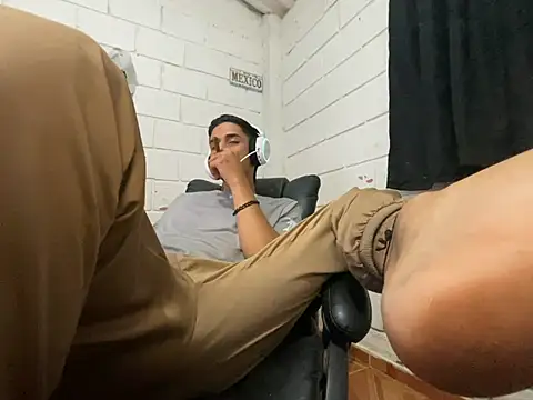 Max TheHorseDick online show from May 2026 01:57:16 AM